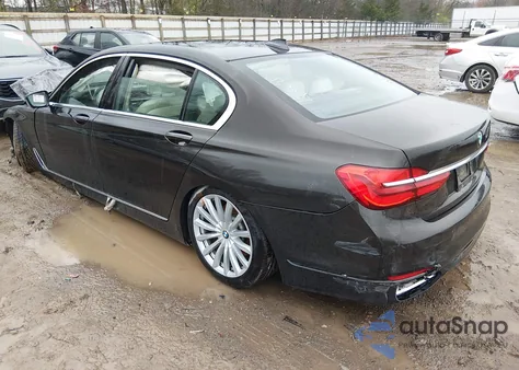 2016 BMW 740I из США, поврежденный, VIN WBA7E2C52GG547143